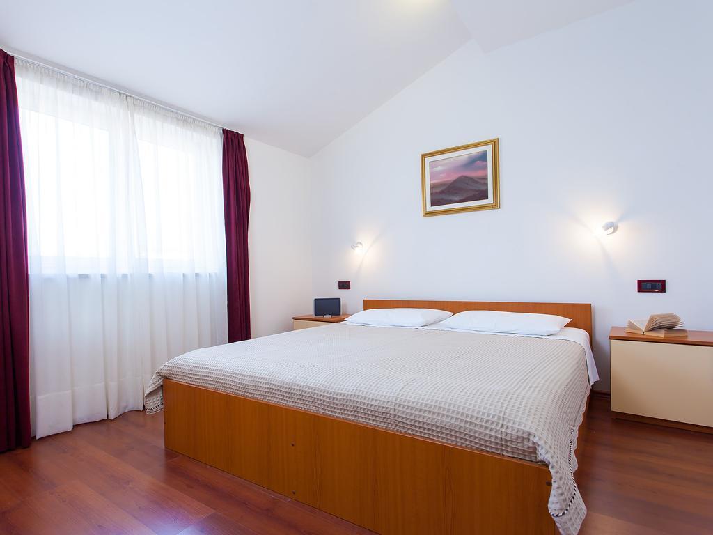 Apartments Villa Brioni II ฟาชานา ภายนอก รูปภาพ